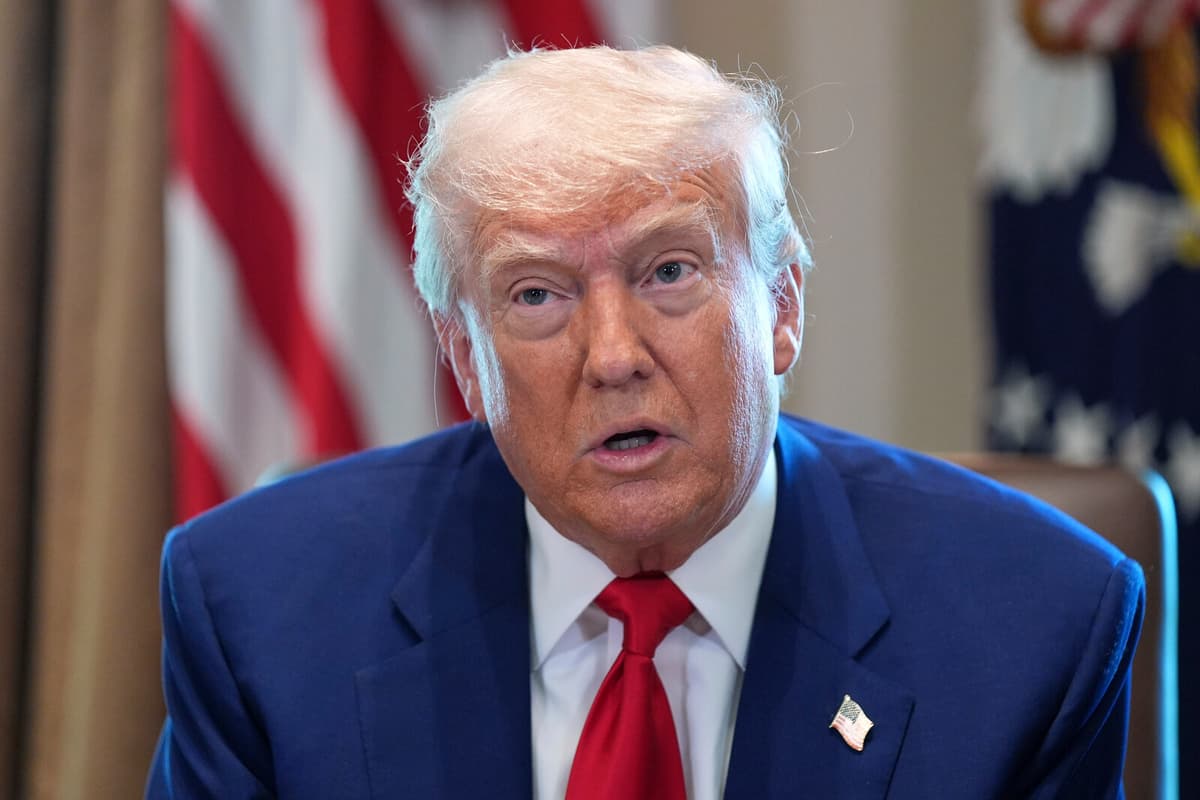 Trump Faces Backlash for AI-Generated Pope Image