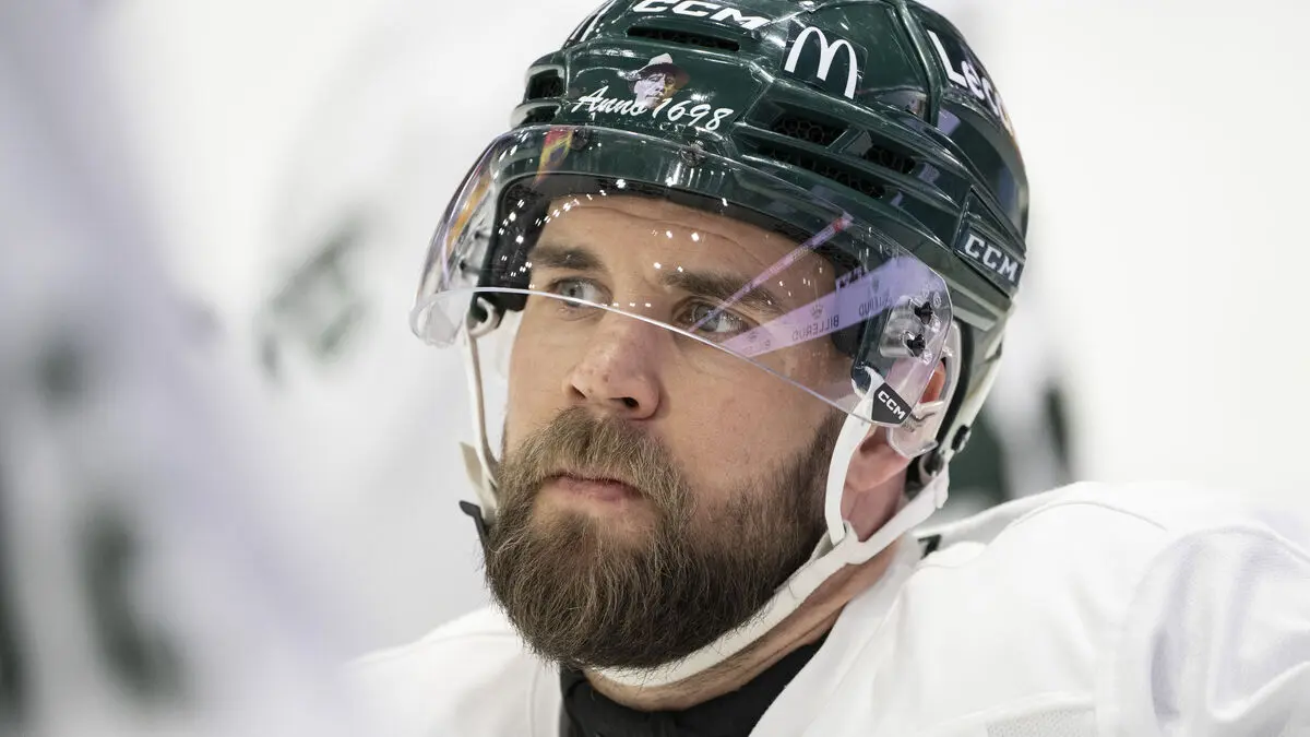 Björklund set a scoring record in the Swedish Hockey League