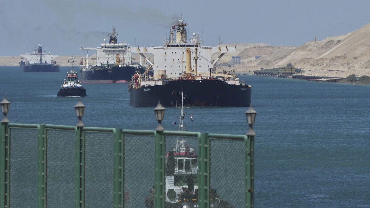 Iran hints another strait could be closed - Bab el-Mandeb