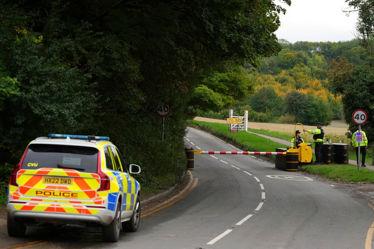 Three Arrested in UK for Suspected Russian Espionage