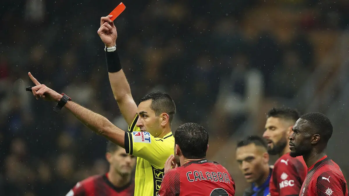 FIFA decision: players covering their mouths while speaking to an opponent will receive a red card at the World Cup