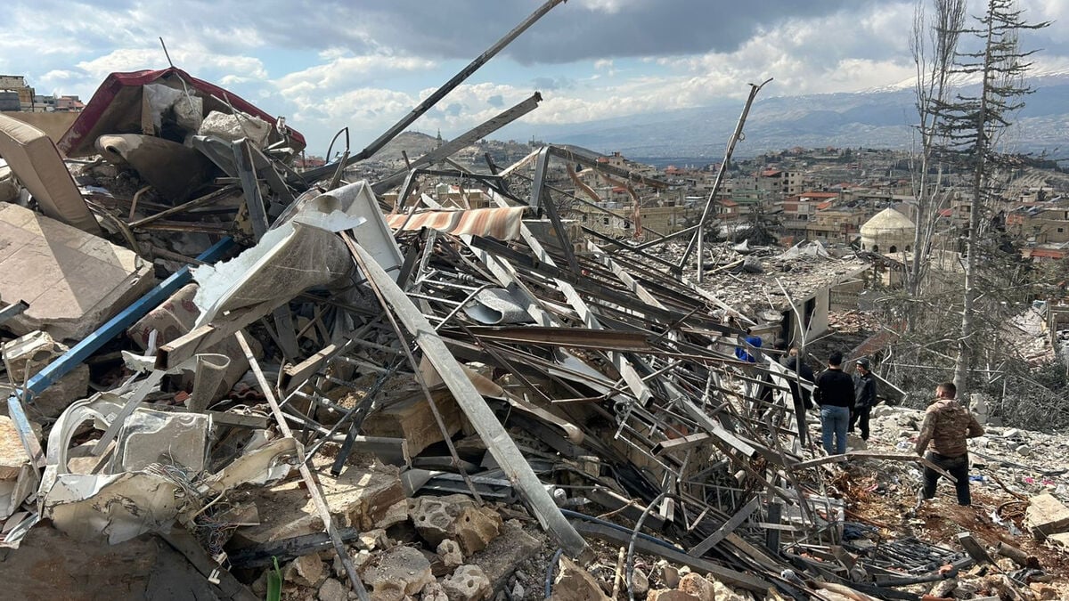 Israel demands Lebanon disarm Hezbollah after deadly fighting in eastern Lebanon