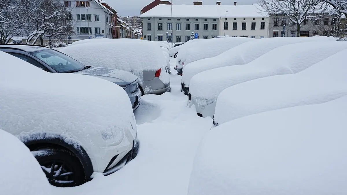 Storms in the west and