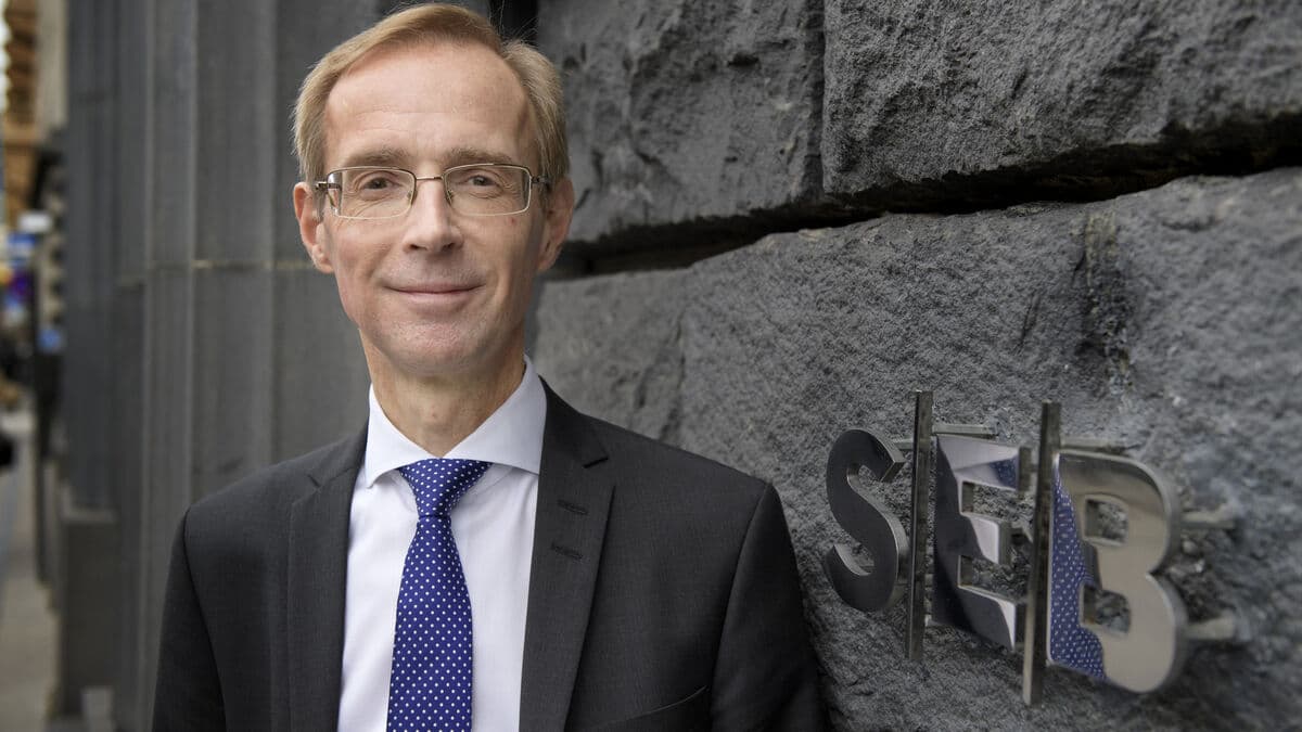 Gold and silver rush higher, a gauge of how the world is doing