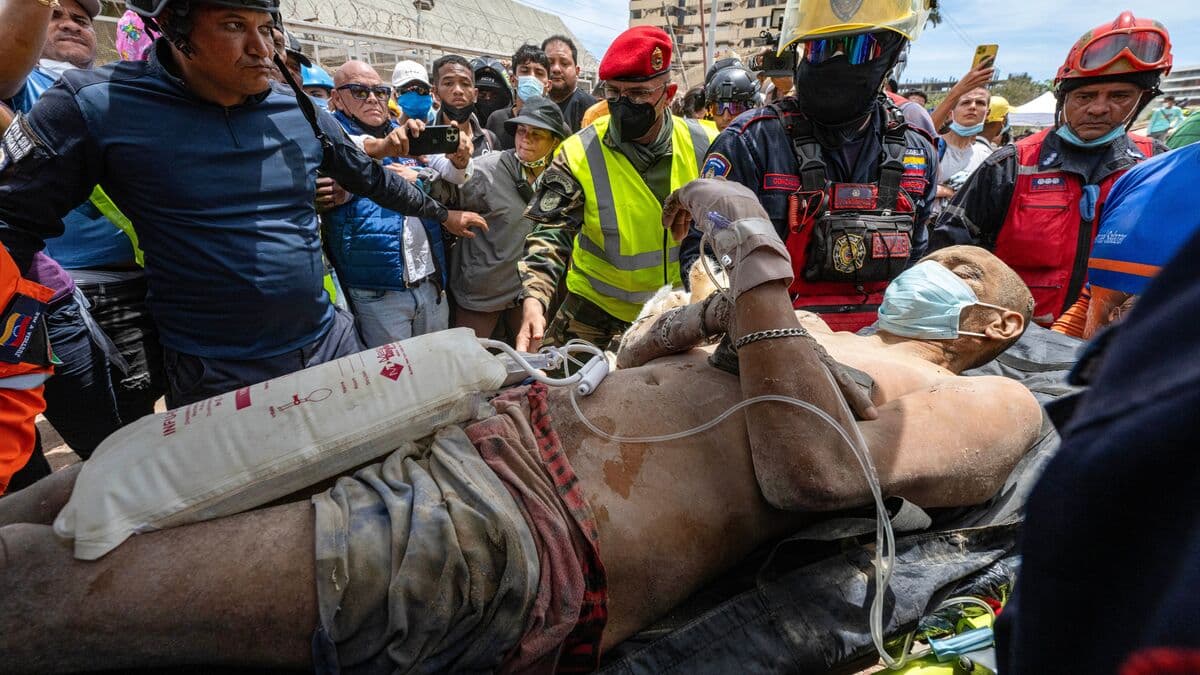 Venezuela earthquake: 33 rescued over weekend as hopes fade for survivors