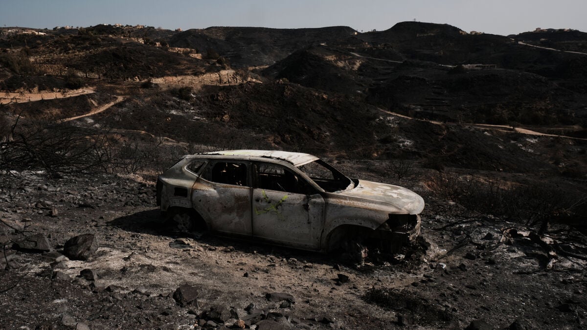 Spain wildfire gains ground toward stabilization as death toll rises to 12