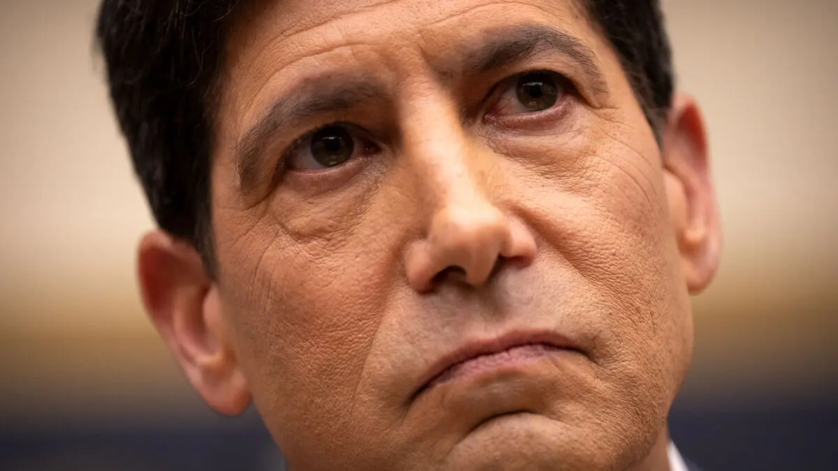 Divided Fed leaves US interest rate unchanged, but three members want hike
