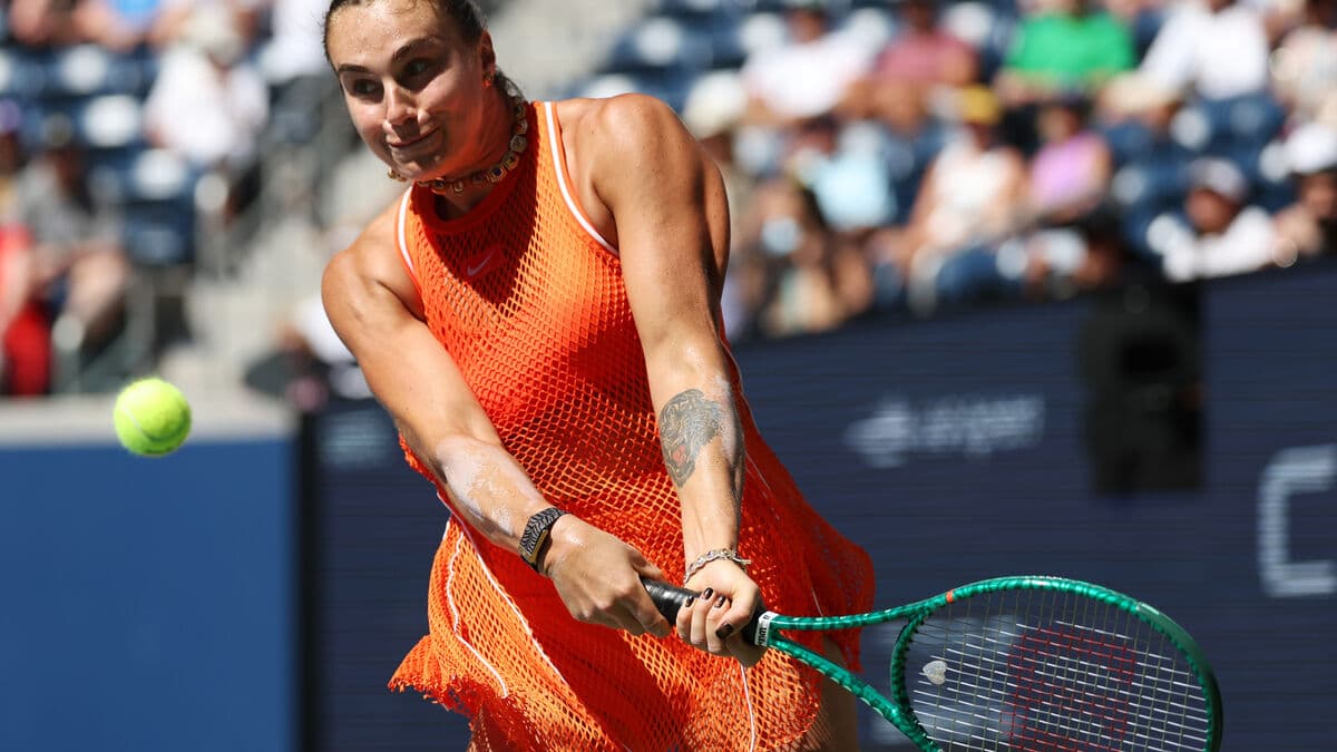 Sabalenka advances at US Open after match interrupted by cannabis smell in stands