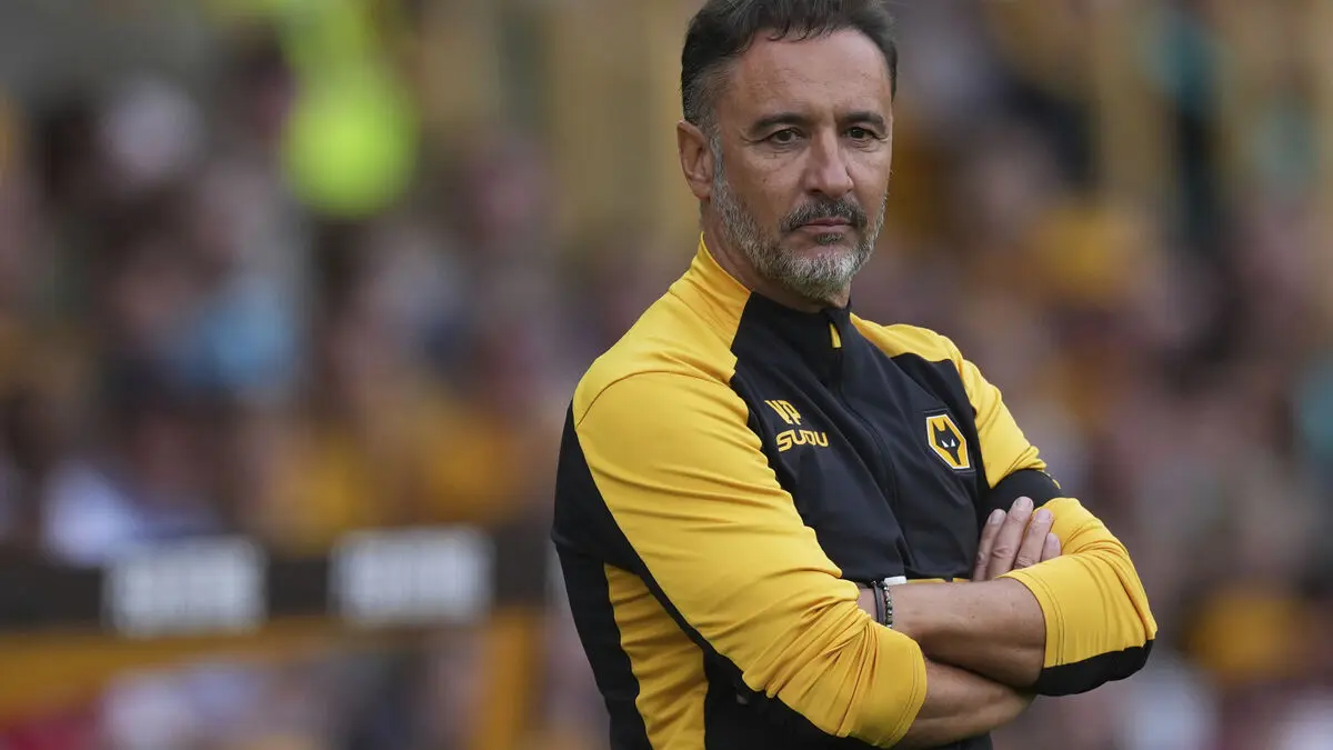 Premier League giants sack coach