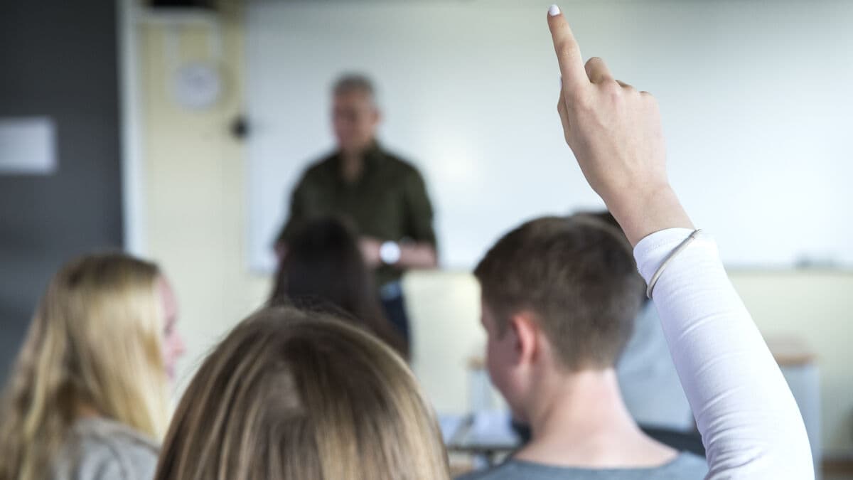 Teacher lectured about fascism and used students as examples