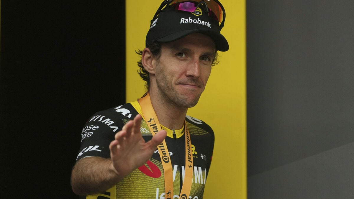 Giro d'Italia winner Simon Yates unexpectedly ends his elite career
