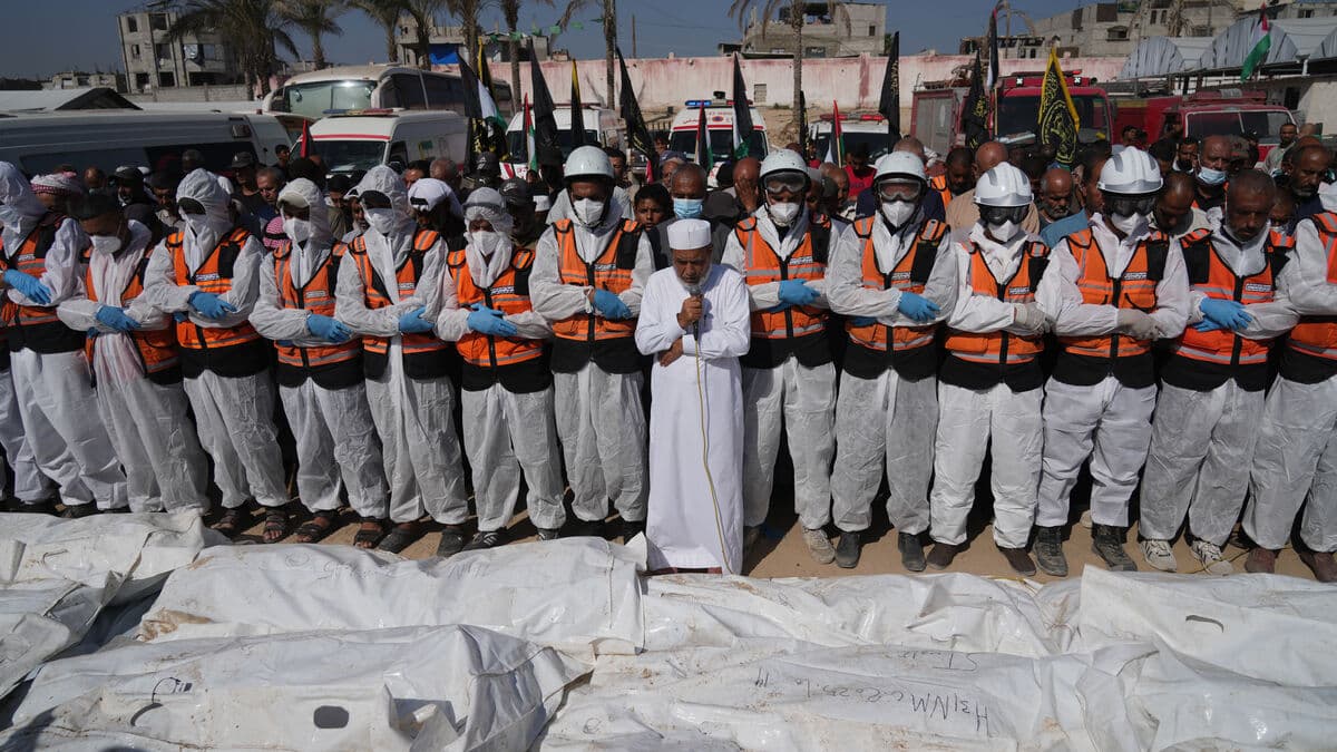 Israel Returns 30 Palestinian Remains to Gaza