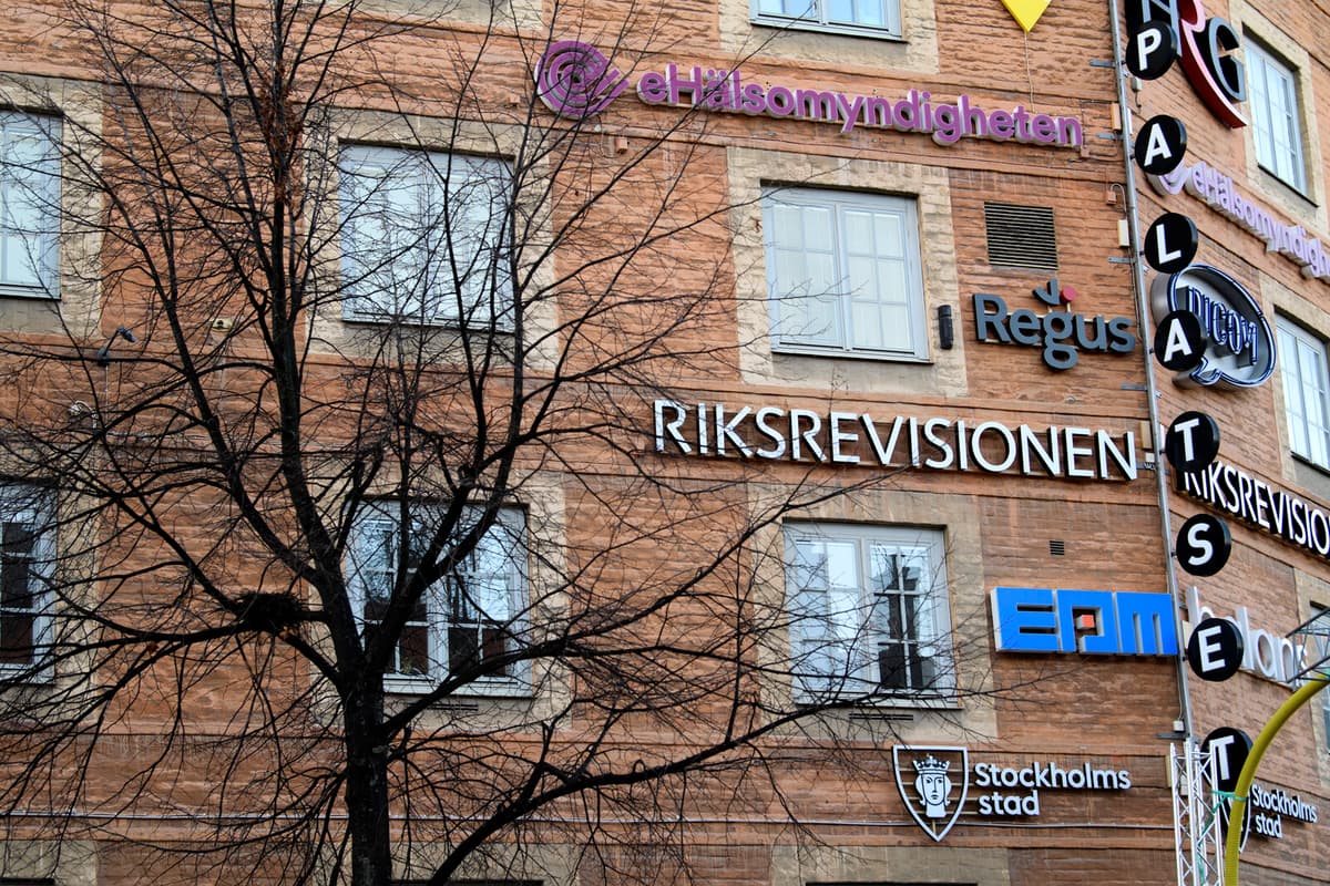 Audit Reveals Government Offices Too Large and Costly