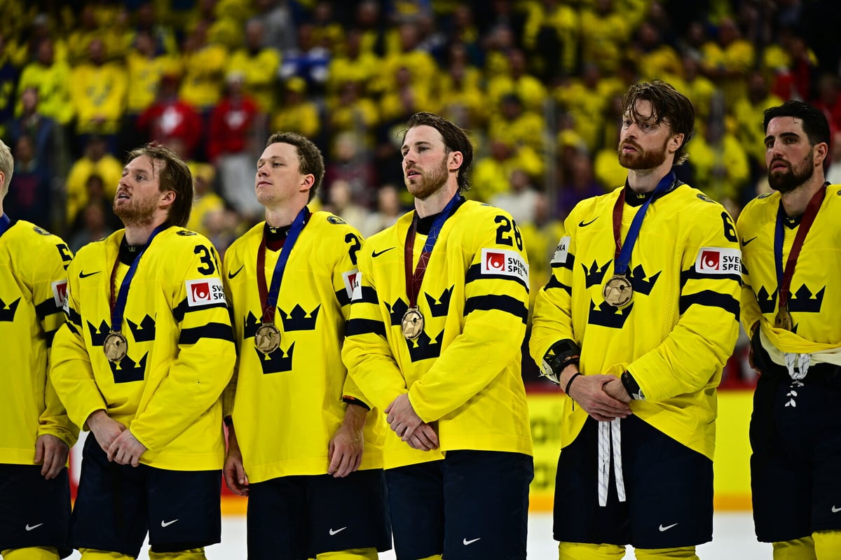 Elias Lindholm Optimistic About Tre Kronor's Olympic Gold Prospects