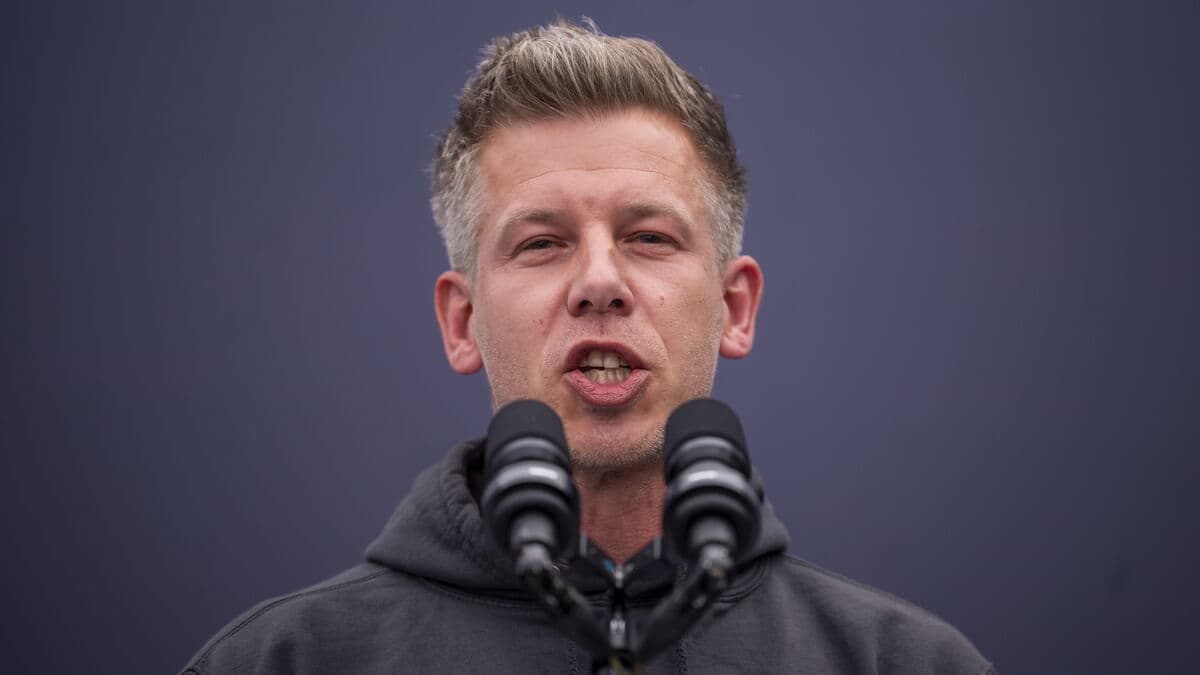 EU Parliament Blocks Prosecution of Orbán's Political Opponents