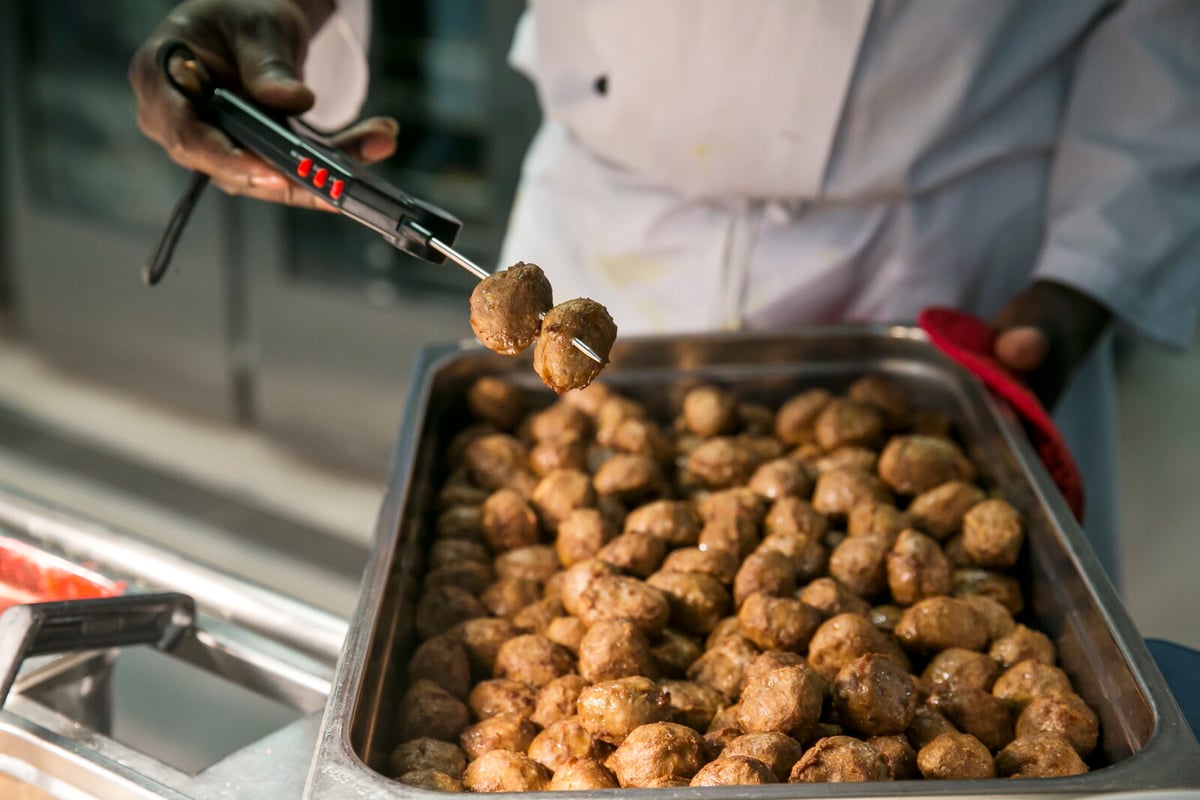 State May Take Over Restaurant Food Supervision in New Proposal