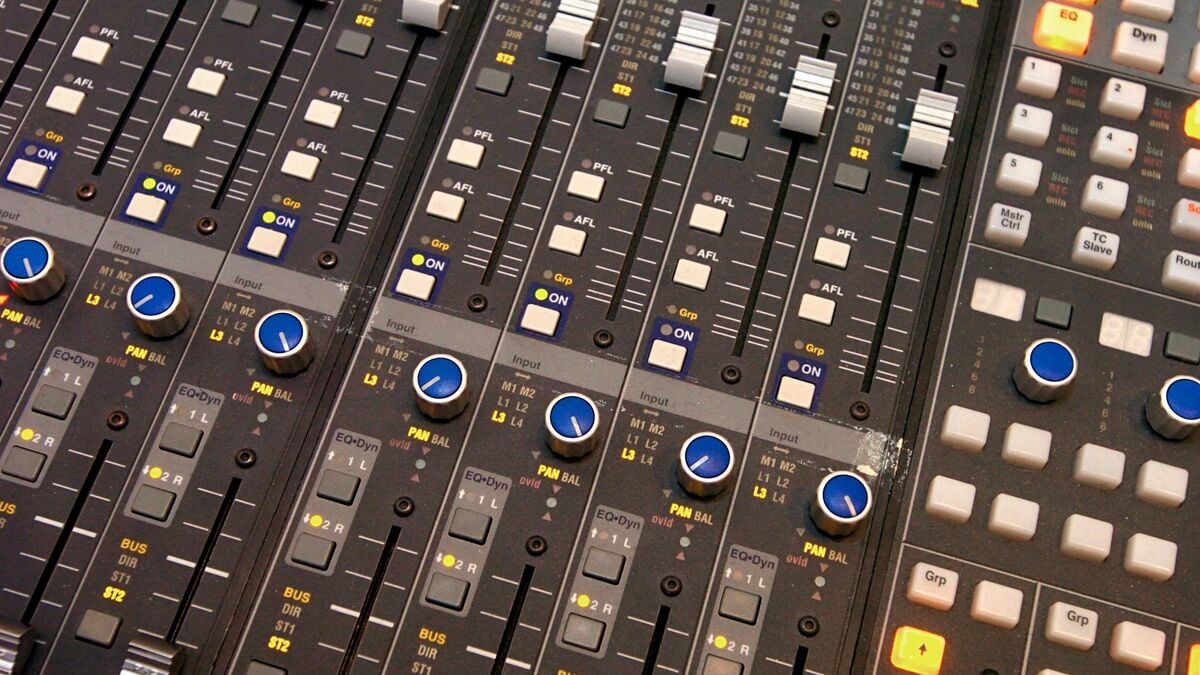 Music giants being sued over AI money