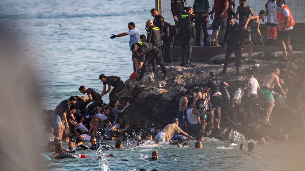 Spain says most migrants who crossed into Ceuta have returned to Morocco