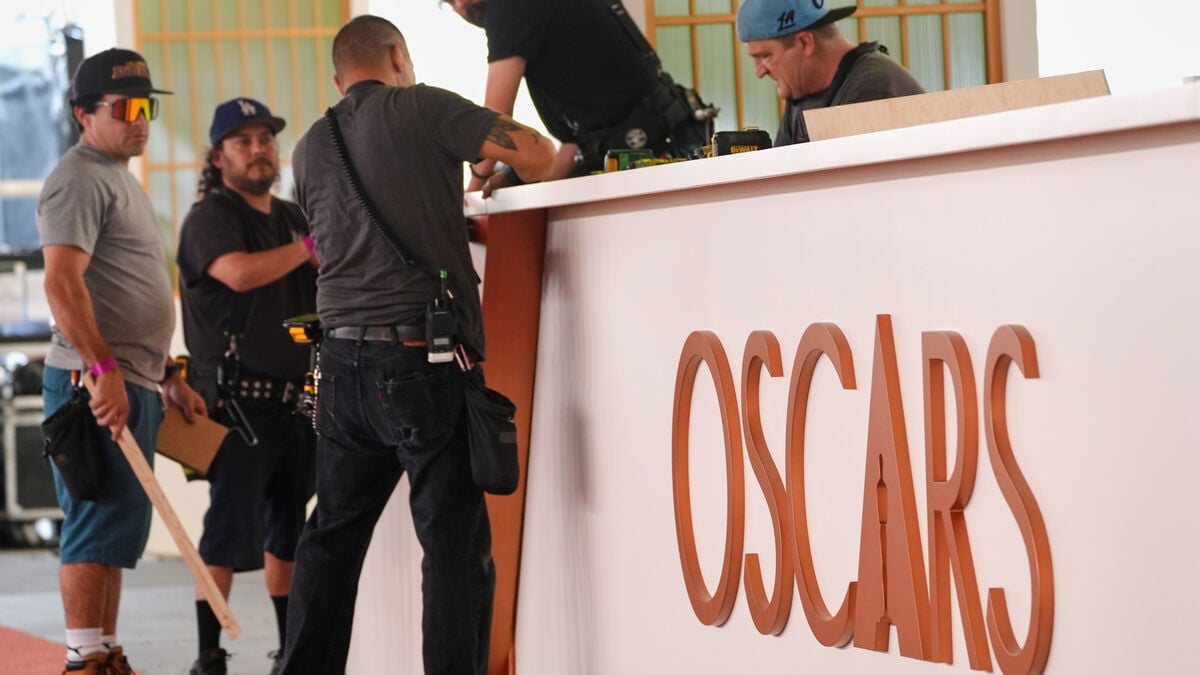 Los Angeles on high alert ahead of Oscars after FBI warning