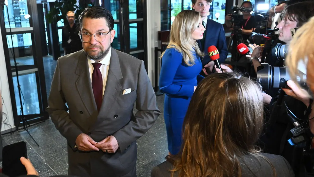 Four people removed by police from TV house at Gärdet in Stockholm during SVT debate