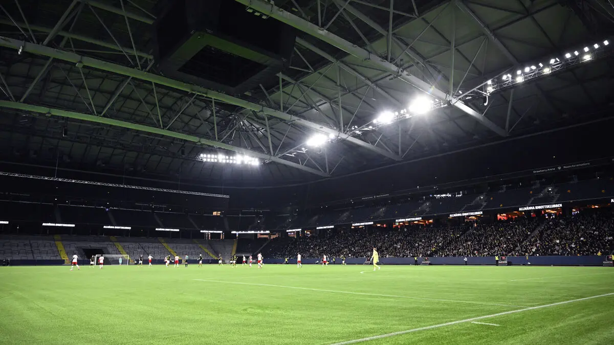Open roof as Sweden plays Poland to reach this summer's World Cup finals