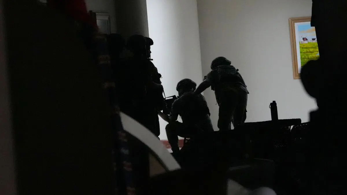 Gunfire reported in the Philippine Senate building in Manila
