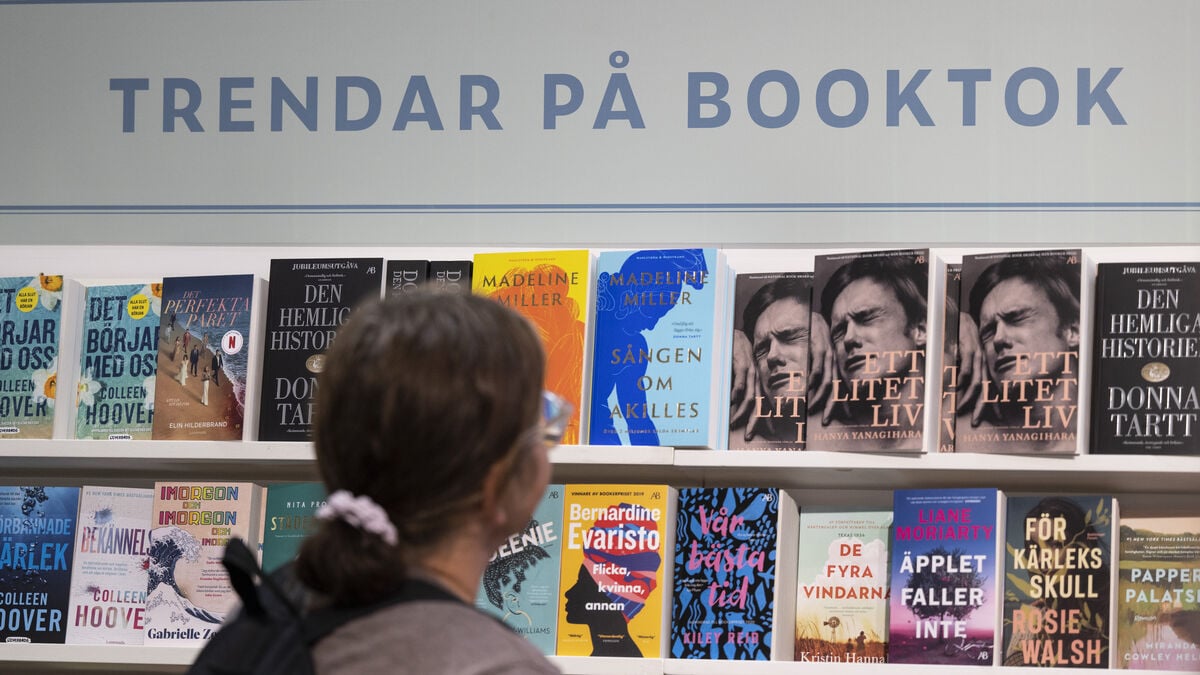 TikTok shapes young adults’ book choices, survey finds