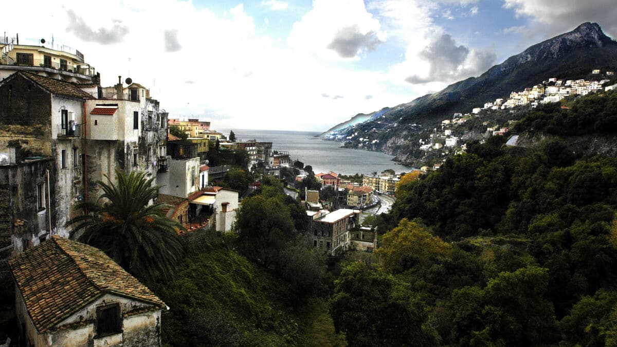 Mafia boss Roberto Mazzarella arrested in Italy on suspicion of murder