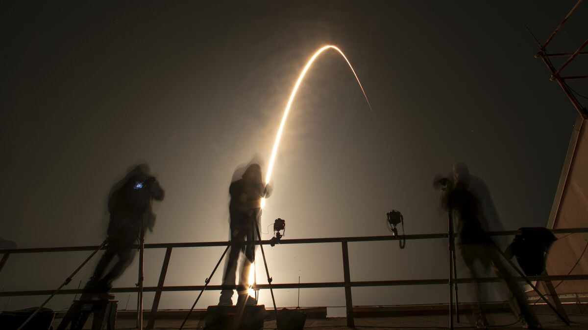 Last chance to subscribe to SpaceX share offering