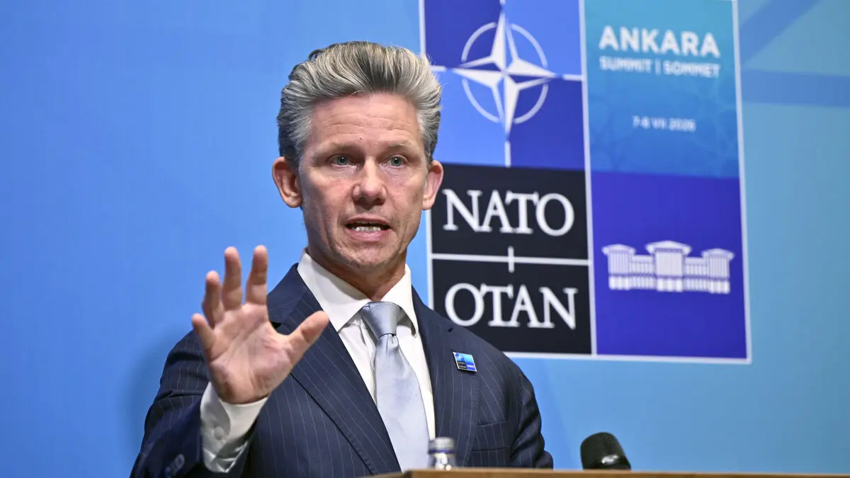Sweden and Germany deepen cooperation on air defense at NATO meeting