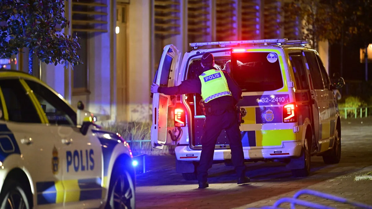 Woman in her 20s seriously injured in shooting at sports hall in southern Stockholm