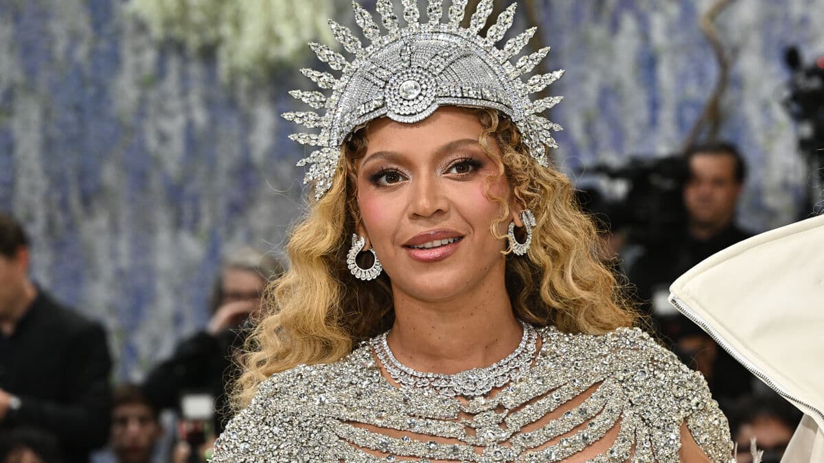 Beyoncé to release new song for B'Day 20th anniversary