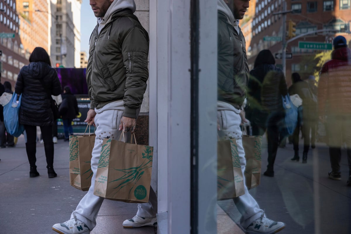 Americans' confidence in the economy drops