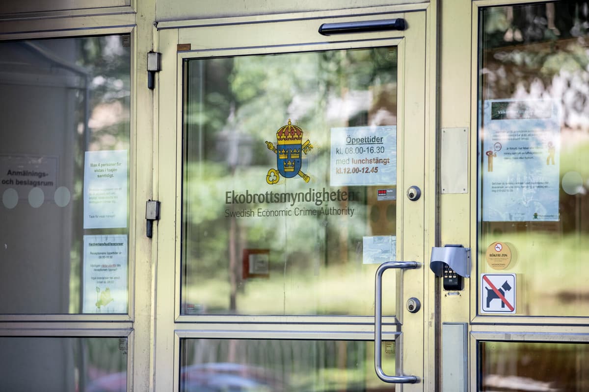 13 Suspected of Insider Trading After Dawn Raid