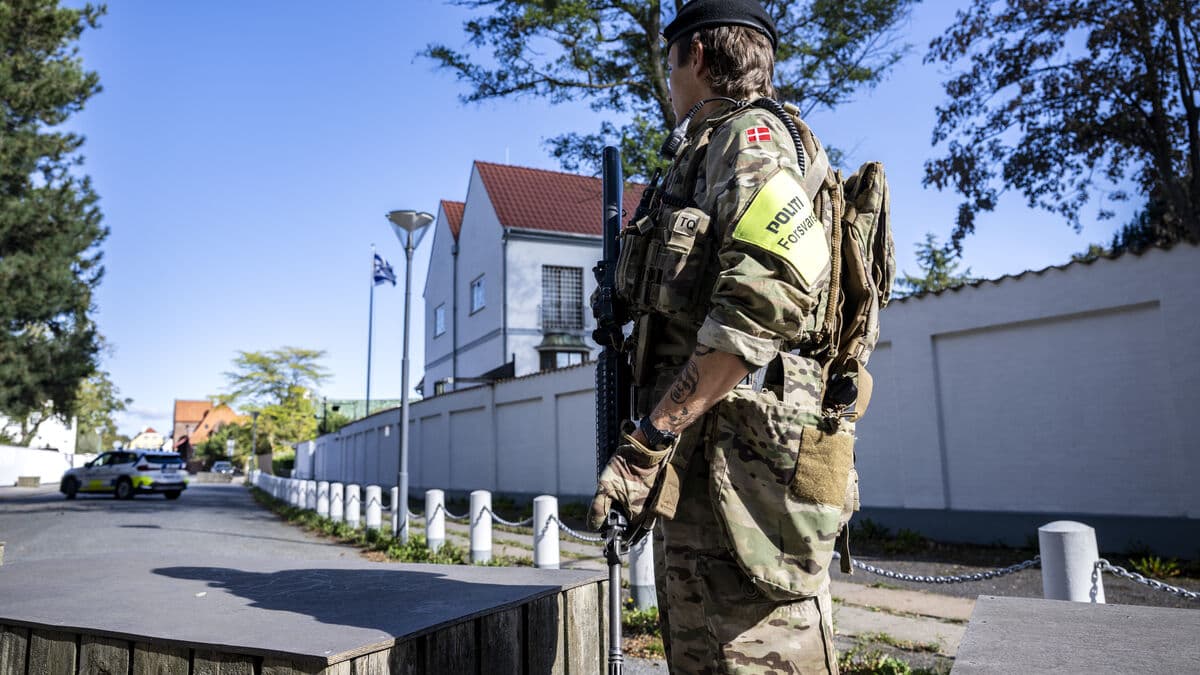 Swedes accused of terrorism over Israeli embassy hand grenade attack to receive verdict