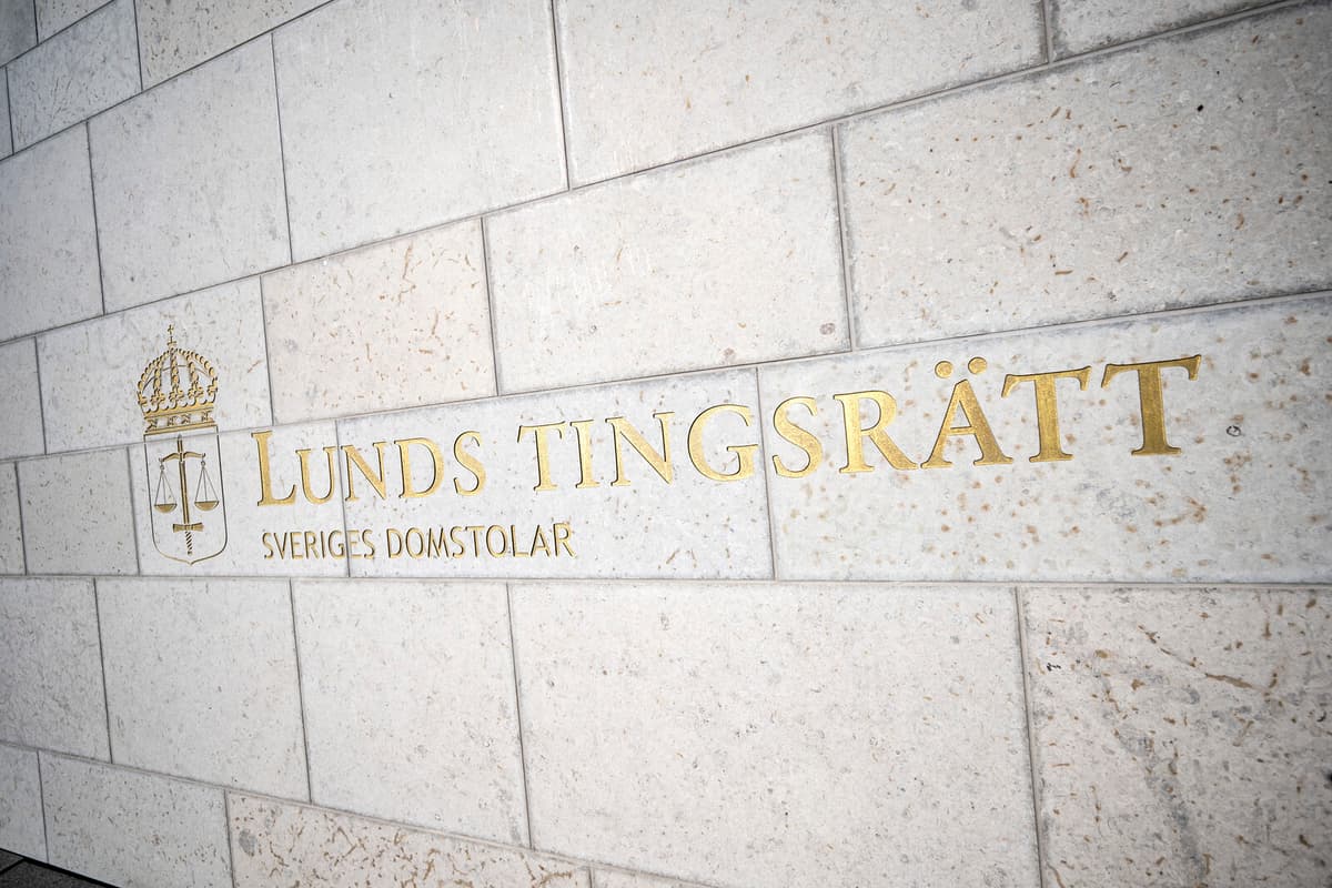 Drunk Driving Acquittal: Woman in Sleep-Like State on Highway