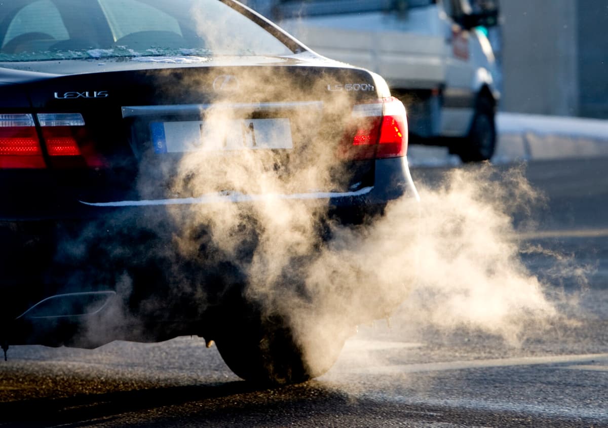 EU Eases Vehicle Emissions Rules Despite Swedish Opposition