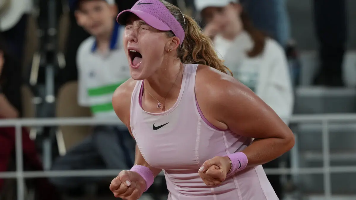 Andrejeva crushes Kostyuk in special French Championships semifinal