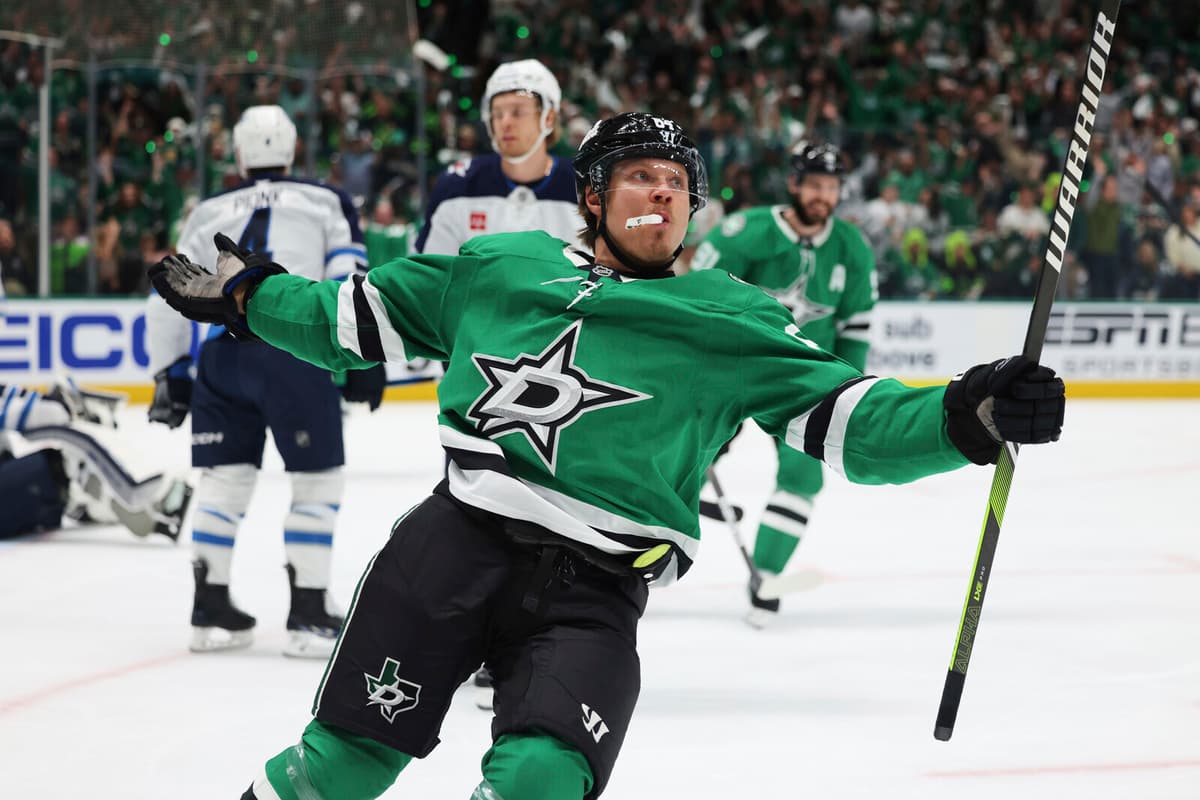 Finnish Star Granlund's Hat-Trick Leads Dallas to Semifinal Edge
