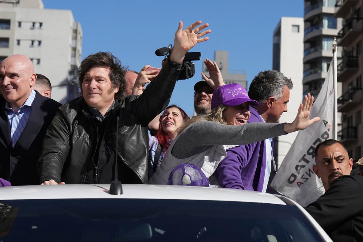 Argentina's President Javier Milei Flees Stone-Throwing Protesters