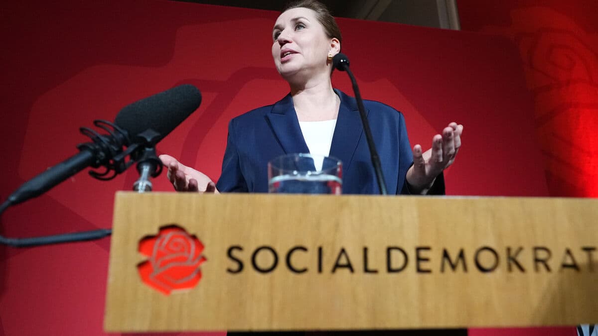 Mette Frederiksen says of course I am disappointed after Social Democrats' historically poor result, but is ready to lead Denmark again