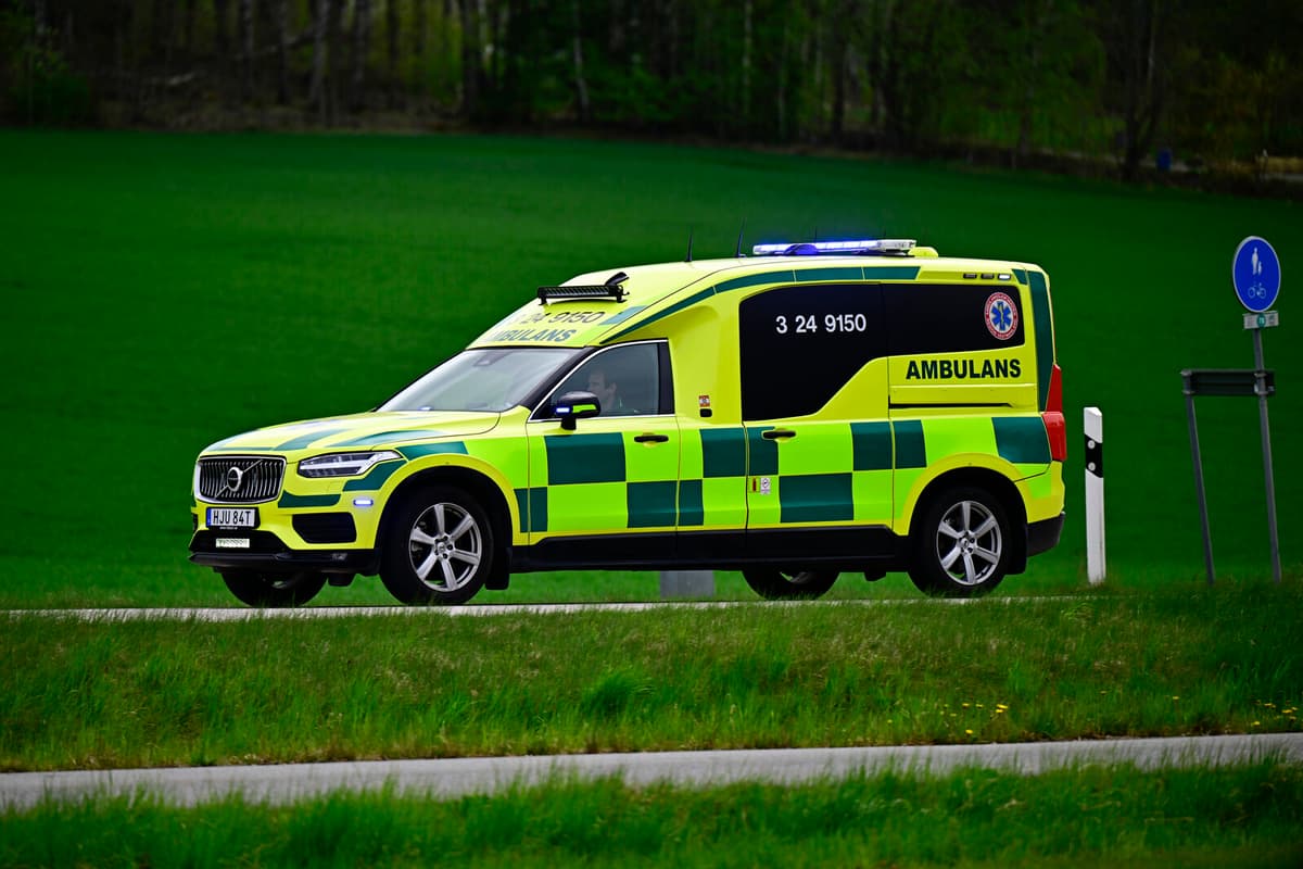 Two Seriously Injured in A-Tractor Accident in Laholm