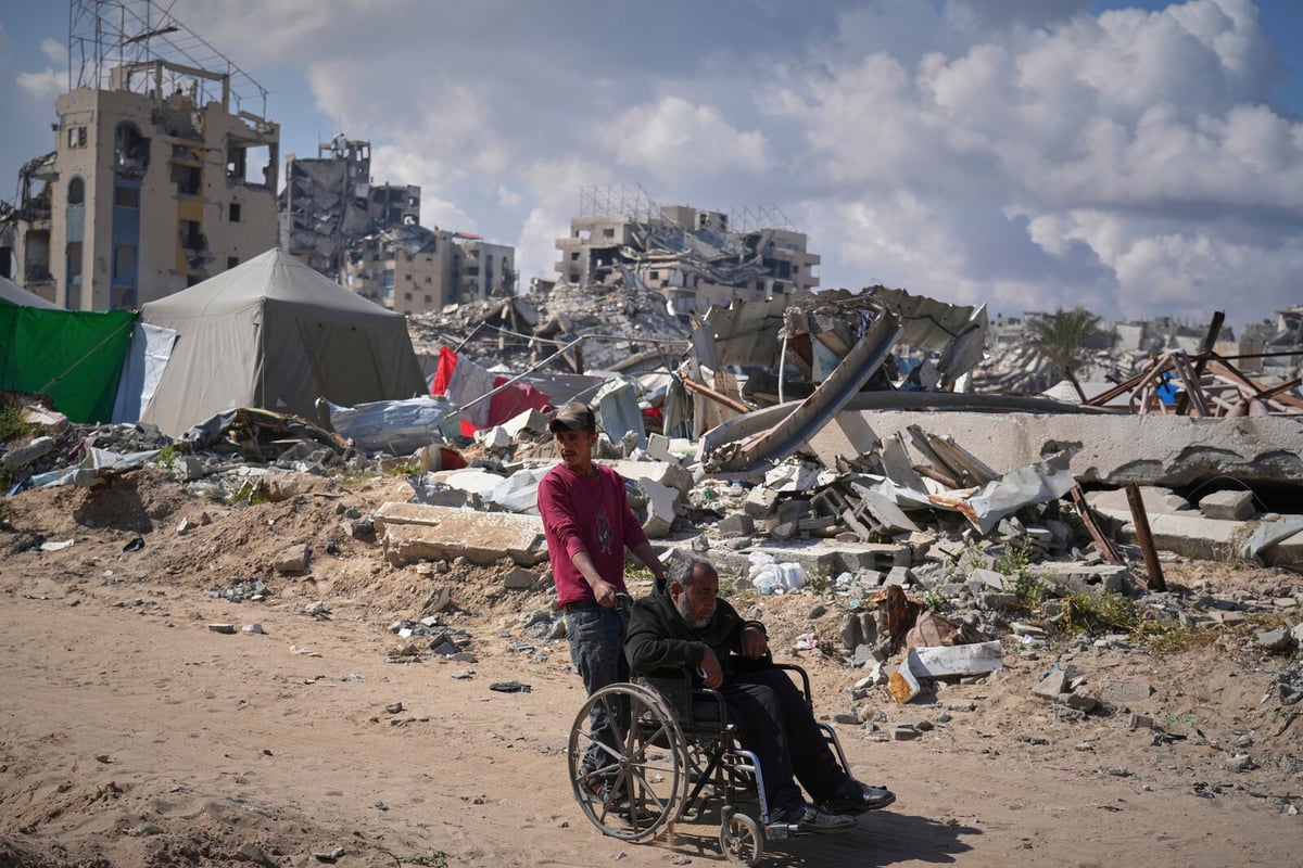 Dialysis Patients in Gaza Face Dire Conditions Amid Healthcare Collapse