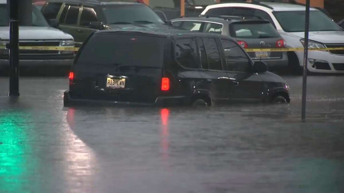 Floods Hit New York and New Jersey Prompting Stay Indoors Warning