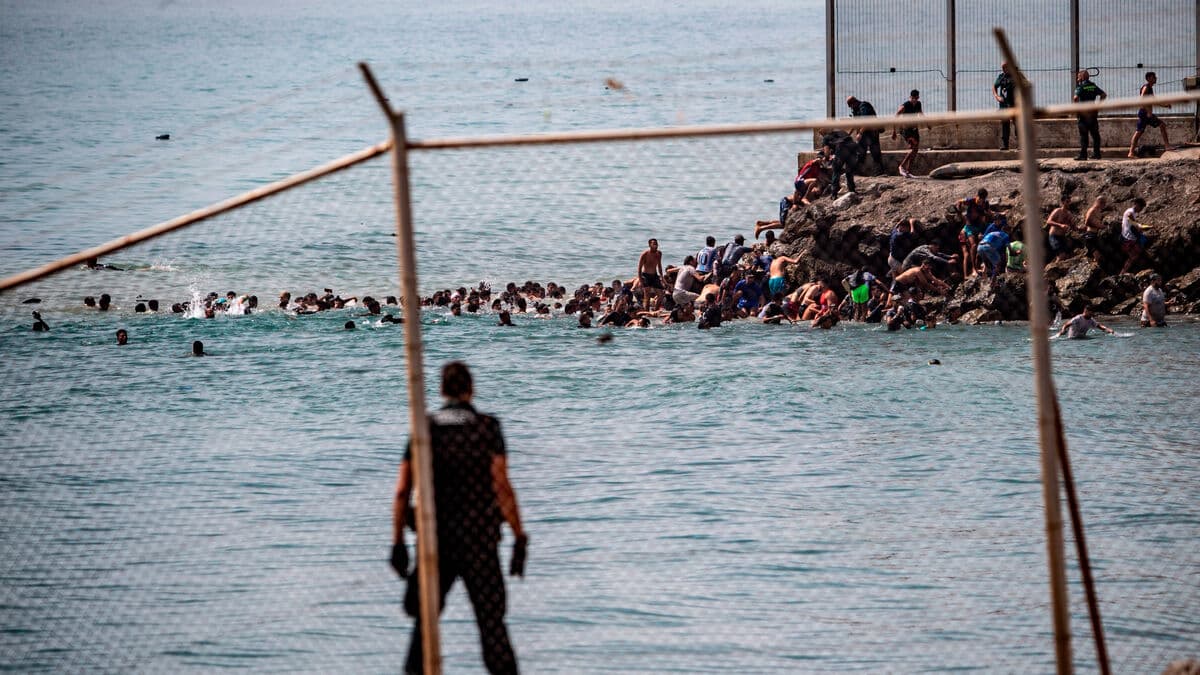 Spain Faces Anger Over Whether Migrant Crisis Was a Moroccan Attack