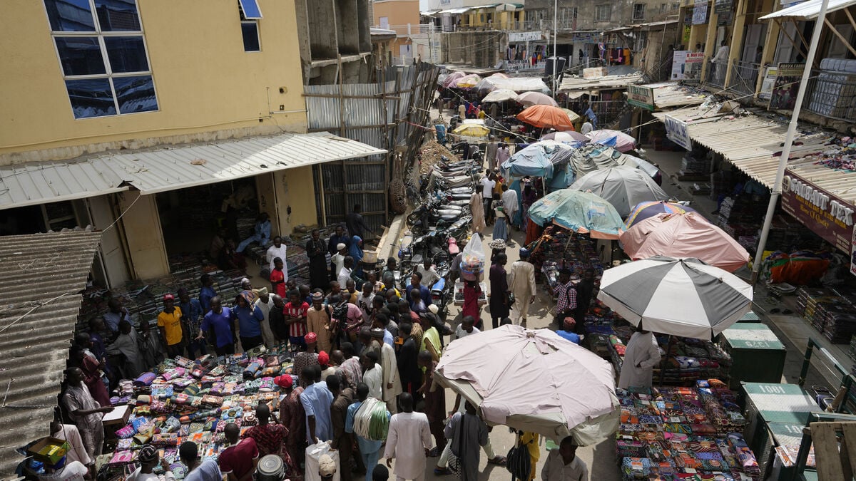 25 Arrested at Nigerian Gay Wedding Face Death Penalty Under Sharia Law