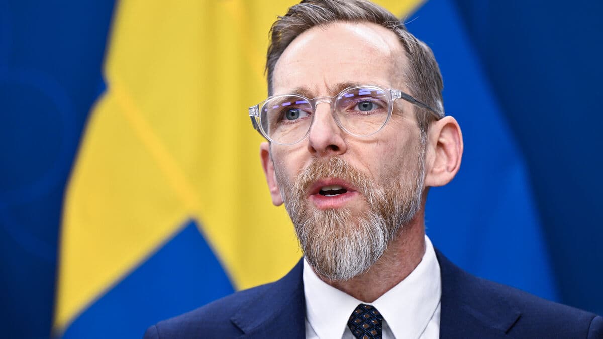 Furious at Infantino: Participating in Putin's propaganda, says Sweden's sports minister