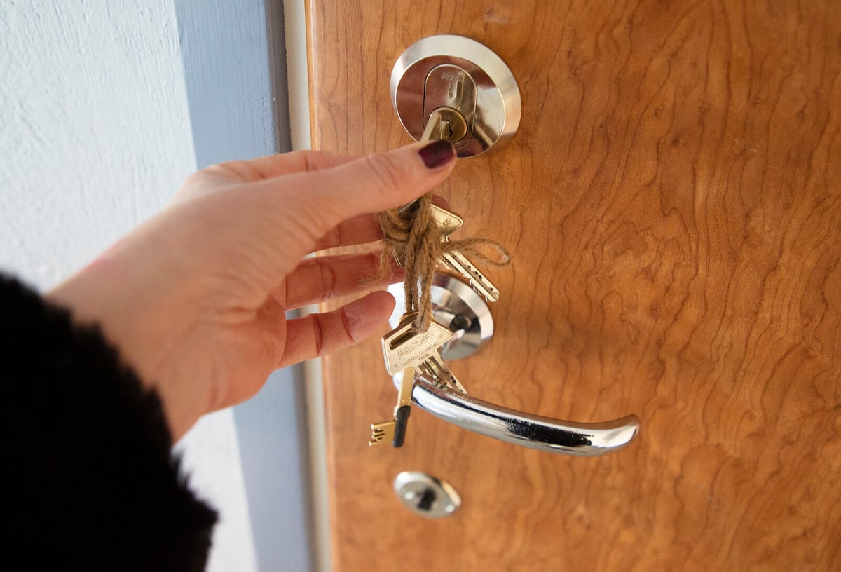Landlords Reject Tenants Over Payment Issues Despite Own Defaults