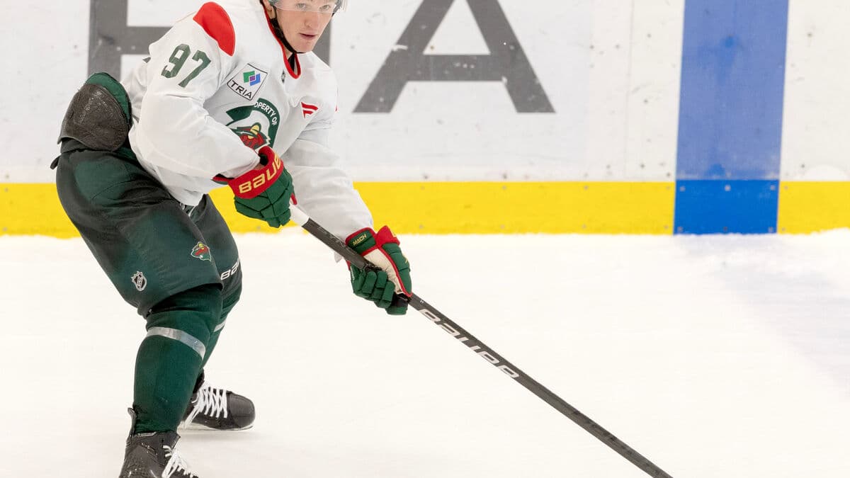 Kirill Kaprizov Signs Record NHL Contract with Minnesota