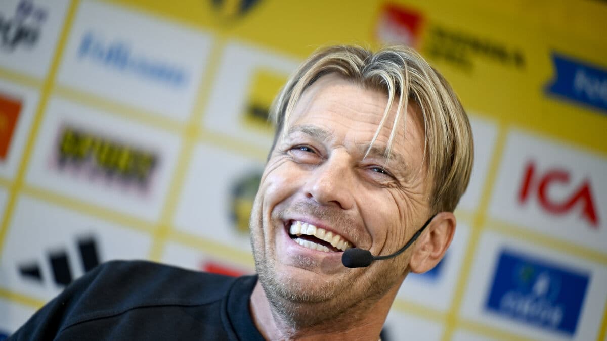 Tony Gustavsson Aims for Offensive Play with Swedish Women's Team